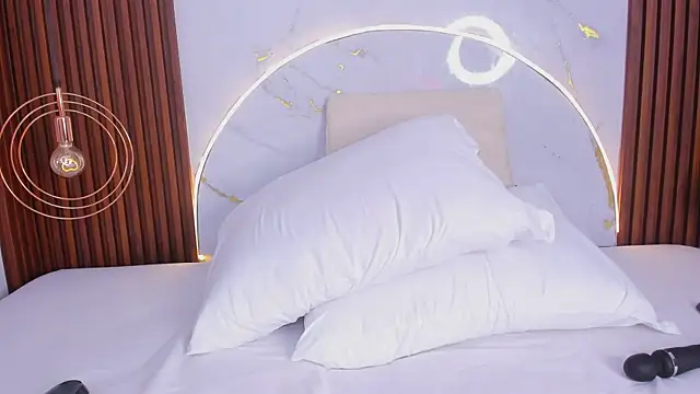 Snapshot of miamiller69 chatting on 31, 3, 2026 miamiller69 online show from 31, 3, 2026