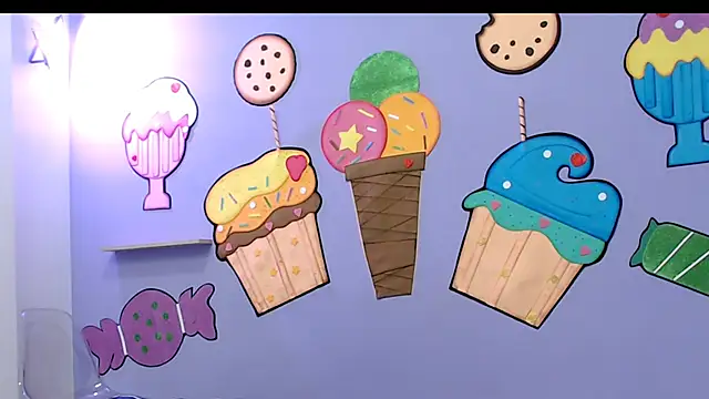 Snapshot of evaleribigtits18 chatting on 12, 11, 2025 evaleribigtits18 online show from 12, 11, 2025