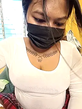 Hot Urvi online show from 7, 5, 2026