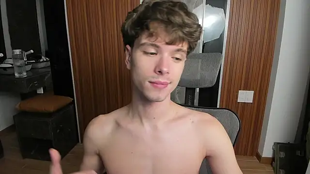 Snapshot of calvin_love_you chatting on 13, 5, 2026 calvin love you online show from 13, 5, 2026