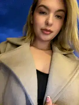 Snapshot of Odett_ chatting on 13, 10, 2025 Odett online show from 13, 10, 2025