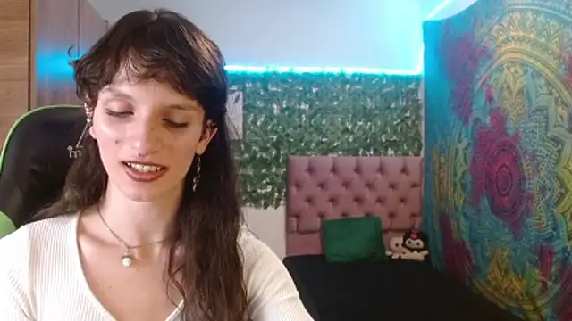 Snapshot of BurningVenus12 chatting on 9, 4, 2026 BurningVenus12 online show from 9, 4, 2026