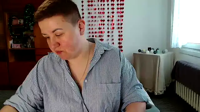 Annet1912 online show from 8, 2, 2025