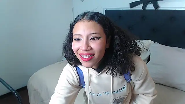 Snapshot of avans_15 chatting on 9, 12, 2024 avans 15 online show from 9, 12, 2024