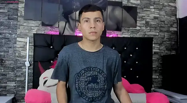 salvadorgomezx online show from 12, 12, 2024