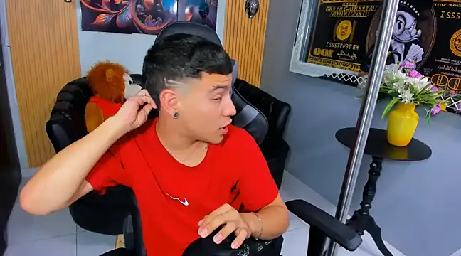 salvadorgomezx online show from 17, 12, 2024