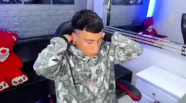 salvadorgomezx online show from 19, 2, 2025