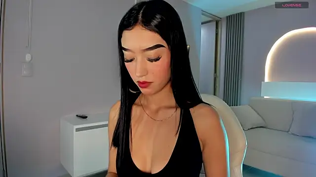 millieskinny  online show from 14, 10, 2025