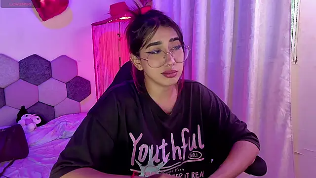 Horny tgn online show from 28, 3, 2026