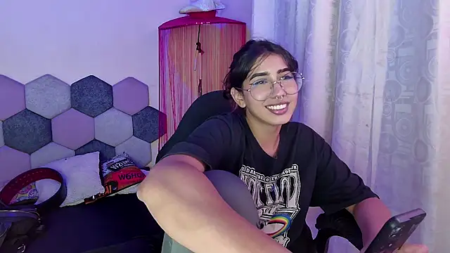 Horny tgn online show from 19, 5, 2026