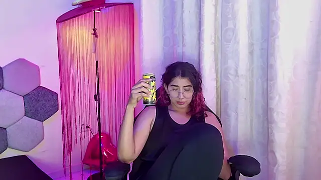 Horny tgn online show from 21, 5, 2026