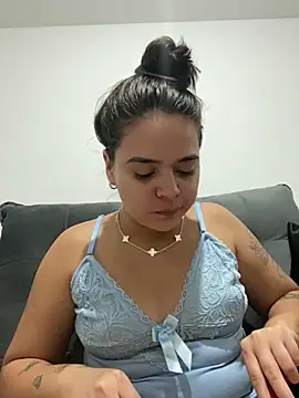 Snapshot of rebeccaareys chatting on 1, 2, 2025 rebeccaareys online show from 1, 2, 2025