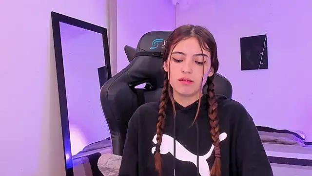 sofiarouge online show from 2, 2, 2026