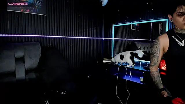 ZhoeStrong online show from 4, 5, 2026