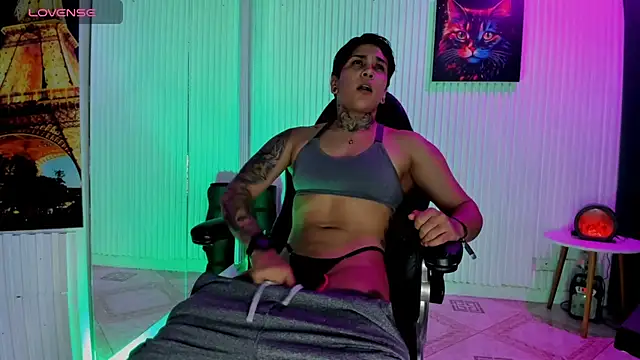 ZhoeStrong online show from 13, 5, 2026