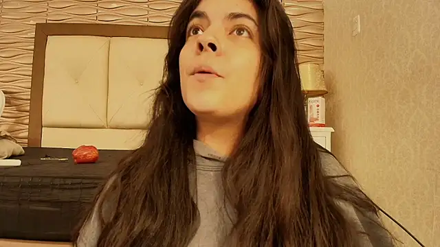 sofiaclauss online show from 12, 9, 2025