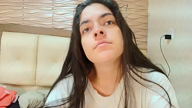 sofiaclauss online show from 5, 10, 2025