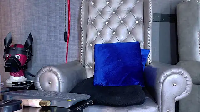 Snapshot of LusstCruella chatting on 24, 10, 2025 LusstCruella online show from 24, 10, 2025