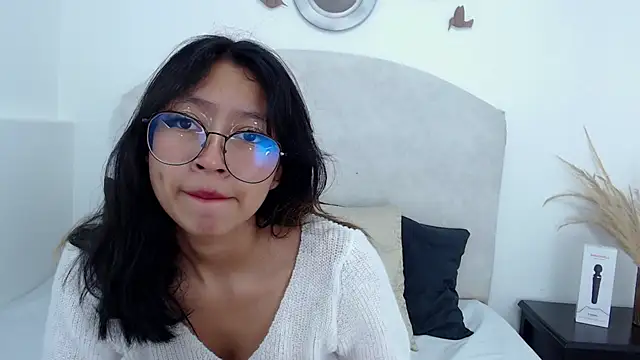 Snapshot of Yommi_Winx chatting on 22, 2, 2025 Yommi Winx online show from 22, 2, 2025