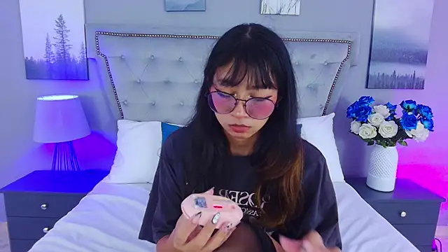 Snapshot of Yommi_Winx chatting on 9, 9, 2025 Yommi Winx online show from 9, 9, 2025