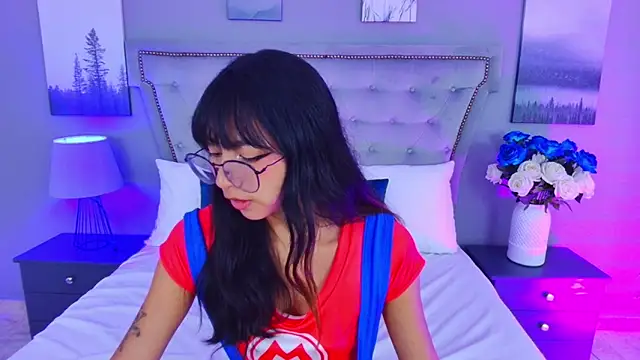 Snapshot of Yommi_Winx chatting on 30, 9, 2025 Yommi Winx online show from 30, 9, 2025