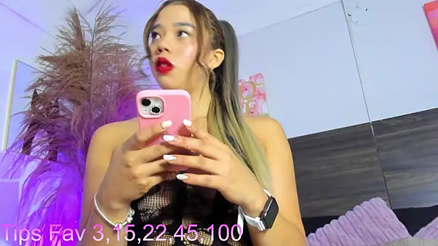 Snapshot of Martina_Miiller chatting on 26, 10, 2025 Martina Miiller online show from 26, 10, 2025