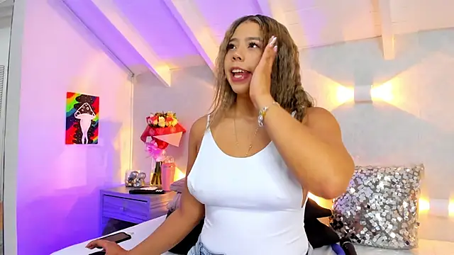 Snapshot of Martina_Miiller chatting on 13, 3, 2026 Martina Miiller online show from 13, 3, 2026