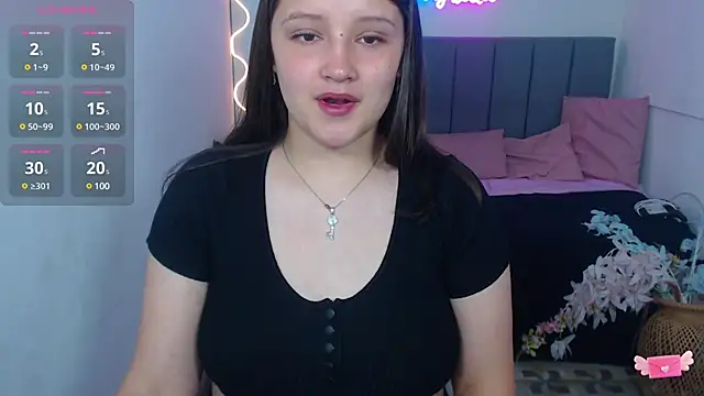 Snapshot of Krysstal_tay chatting on 28, 1, 2025 Krysstal tay online show from 28, 1, 2025