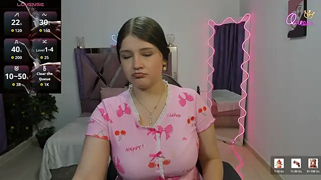 Snapshot of Krysstal_tay chatting on 13, 4, 2026 Krysstal tay online show from 13, 4, 2026