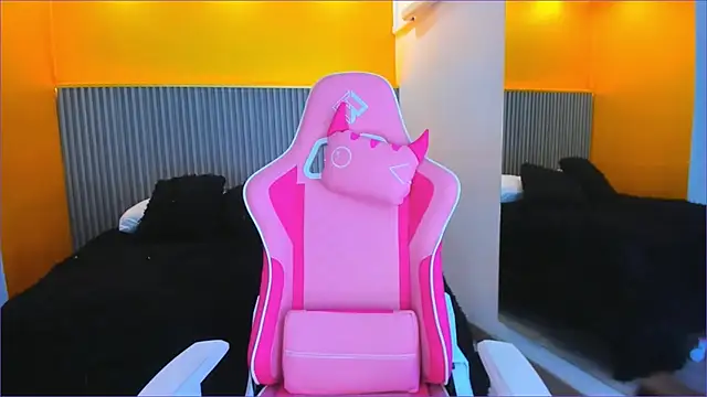  SofiaCortez  online show from 6, 1, 2025