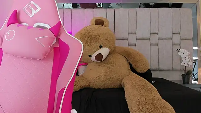  SofiaCortez  online show from 3, 2, 2025
