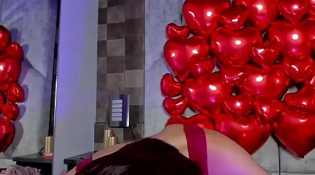 MoniicaRocha  online show from 11, 2, 2025