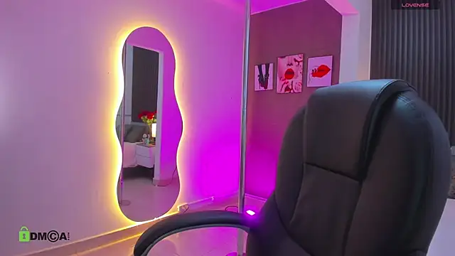 natasha  jackson online show from 10, 4, 2026