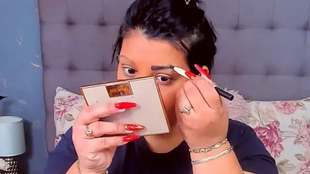 Snapshot of AmyCubes chatting on 8, 2, 2025 AmyCubes online show from 8, 2, 2025