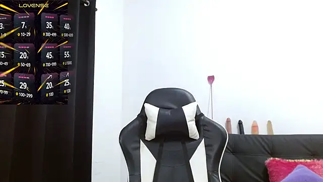 Kiara-Rider online show from 4, 11, 2025