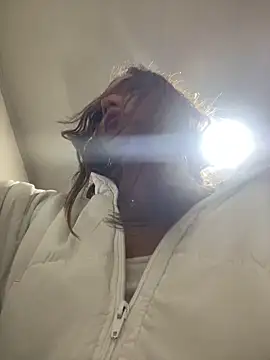 Nikol Rang   online show from 7, 3, 2025