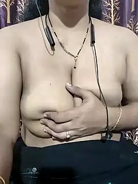 Snapshot of bhuvana555 chatting on 20, 1, 2025 bhuvana555 online show from 20, 1, 2025