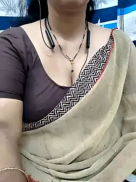 Snapshot of bhuvana555 chatting on 5, 2, 2025 bhuvana555 online show from 5, 2, 2025