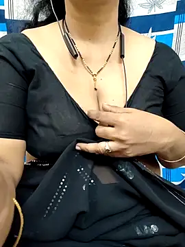 Snapshot of bhuvana555 chatting on 20, 2, 2025 bhuvana555 online show from 20, 2, 2025