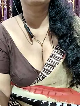 Snapshot of bhuvana555 chatting on 12, 3, 2025 bhuvana555 online show from 12, 3, 2025