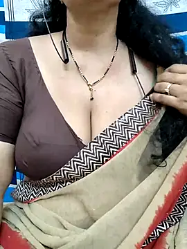 Snapshot of bhuvana555 chatting on 15, 3, 2025 bhuvana555 online show from 15, 3, 2025