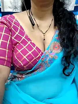 Snapshot of bhuvana555 chatting on 16, 3, 2025 bhuvana555 online show from 16, 3, 2025