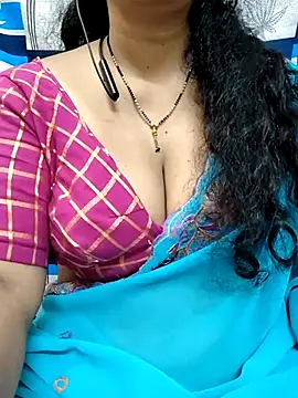 Snapshot of bhuvana555 chatting on 16, 3, 2025 bhuvana555 online show from 16, 3, 2025