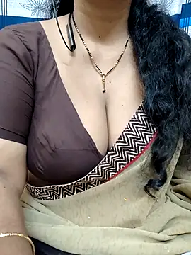 Snapshot of bhuvana555 chatting on 22, 3, 2025 bhuvana555 online show from 22, 3, 2025