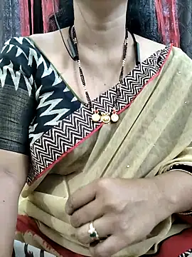 Snapshot of bhuvana555 chatting on 12, 9, 2025 bhuvana555 online show from 12, 9, 2025