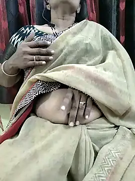 Snapshot of bhuvana555 chatting on 21, 9, 2025 bhuvana555 online show from 21, 9, 2025