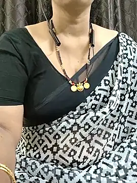 Snapshot of bhuvana555 chatting on 27, 9, 2025 bhuvana555 online show from 27, 9, 2025