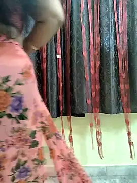 Snapshot of bhuvana555 chatting on 13, 10, 2025 bhuvana555 online show from 13, 10, 2025