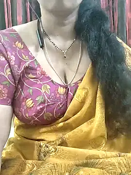 Snapshot of bhuvana555 chatting on 15, 11, 2025 bhuvana555 online show from 15, 11, 2025