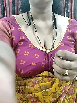 Snapshot of bhuvana555 chatting on 26, 11, 2025 bhuvana555 online show from 26, 11, 2025